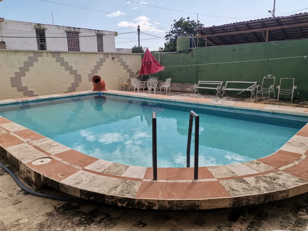 AMPLIAS CASAS EN VENTA DOS EN UNA MIGUEL ALEMAN ESQUINA (FVC-2680)