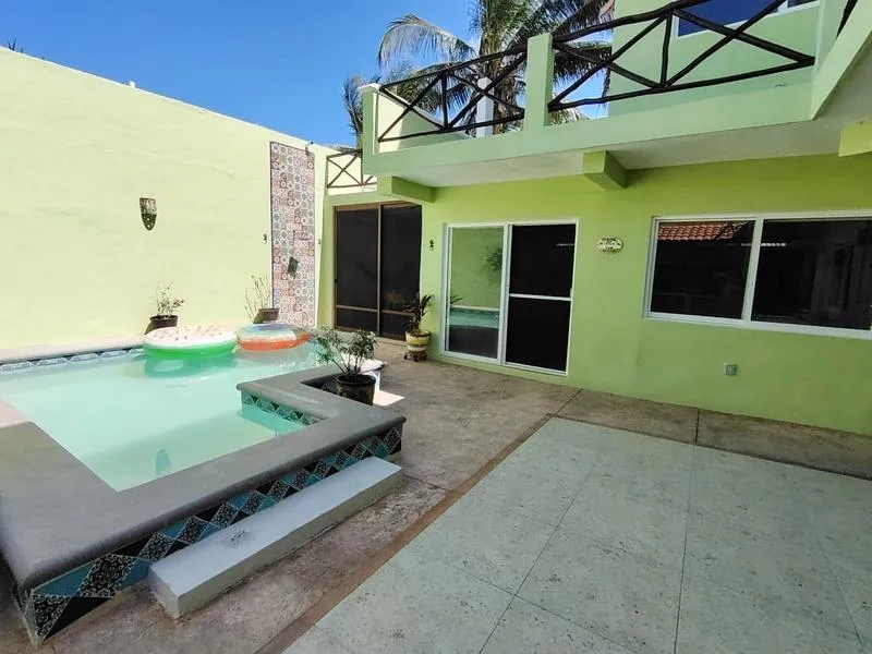 HERMOSA CASA EN VENTA AMUEBLADA EQUIPADA CERCA DEL MAR EN CHELEM (FVC-2713)