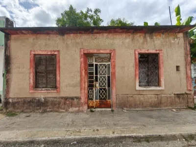 EXCELENTE OPCION TERRENO EN VENTA CON CONSTRUCCION PARA REMODELAR CENTRO (AVC-2723)