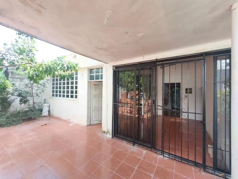 CASA EN VENTA 3 RECAMARAS, PARA REMODELAR CENTRO LIMITE GARCIA GINERES (AVC-2741)