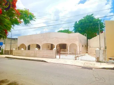 AMPLIA CASA EN VENTA REMODELADA MERIDA COLONIA YUCATAN (FVC-1161)