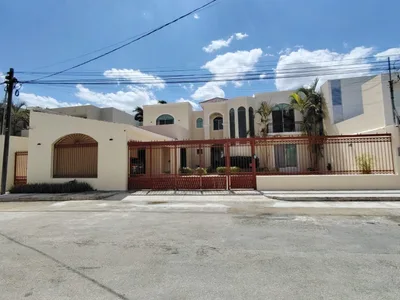 ESPECTACULAR CASA EN VENTA MERIDA NORTE MONTEBELLO (FVC-2589)