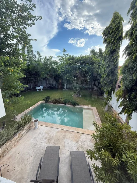 AMPLIA CASA EN VENTA EN PRIVADA LA REJOYADA MERIDA NORTE (IVC-2753)