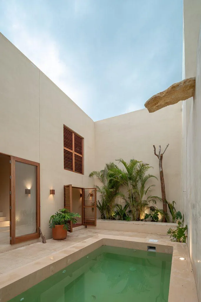 Casa en Venta en Mérida Centro -  HERMOSA CASA NUEVA EN VENTA MERIDA, CENTRO CERCA PASEO (AVC-2233)