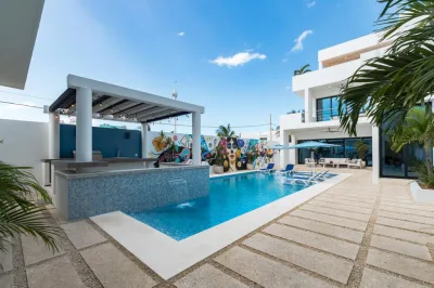 INCREIBLE PROPIEDAD EN VENTA  CON AUTO INCLUIDO MERIDA, CHELEM BEACH (AVC-2317)
