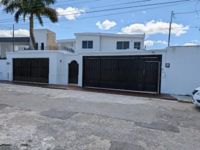CASA EN RENTA 7 RECAMARAS IDEAL OFICINAS EN SAN ESTEBAN MIGUEL ALEMAN (NRC-1784)