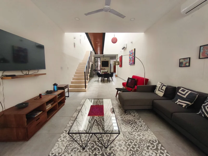SENSACIONAL CASA EN VENTA MERIDA, CENTRO PASEO MONTEJO (AVC-2052)