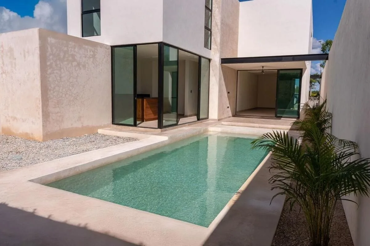 HERMOSA CASA EN VENTA PRADERAS DEL MAYAB CONKAL (AVC-2628)