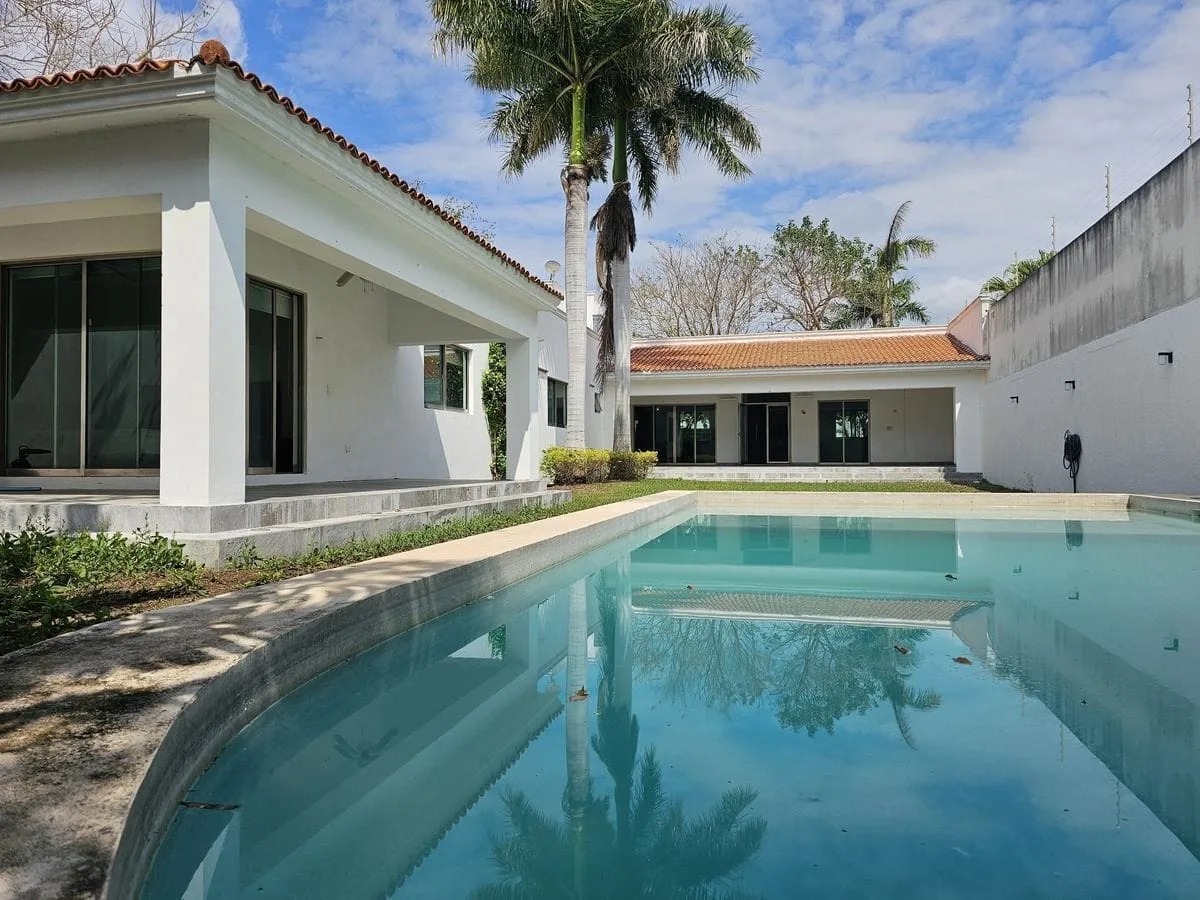 HERMOSA AMPLIA CASA EN VENTA RESIDENCIAL DEL MAYAB TEMOZON NORTE (AVC-2624)