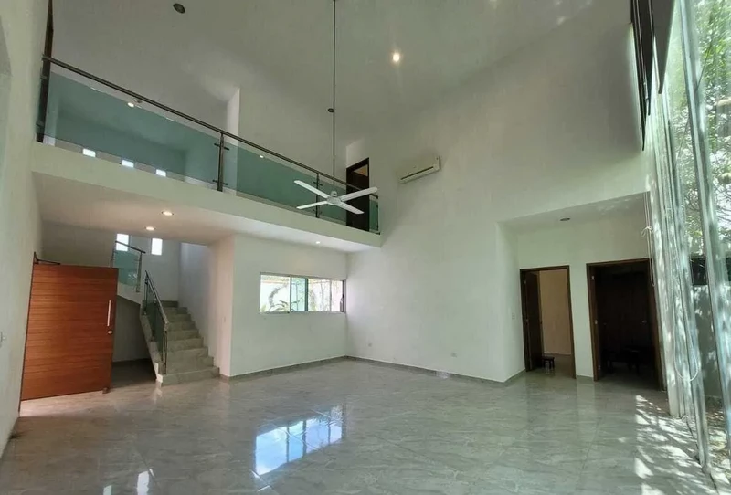 HERMOSA CASA EN VENTA CERCA AVENIDA YUCATAN (GVC-2685)