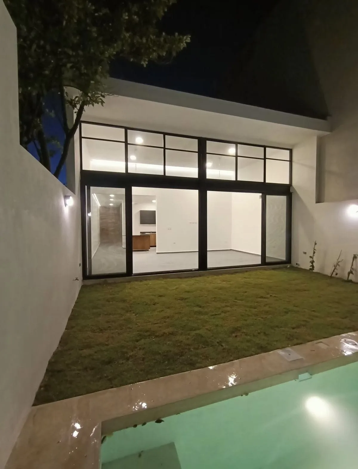 HERMOSA CASA NUEVA EN VENTA EN MERIDA GARCIA GINERES (AVC-2561)