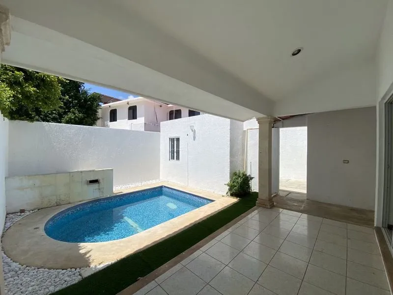 AMPLIA CASA EN VENTA RESIDENCIAL MONTERREAL MERIDA NORTE (AVC-2739)