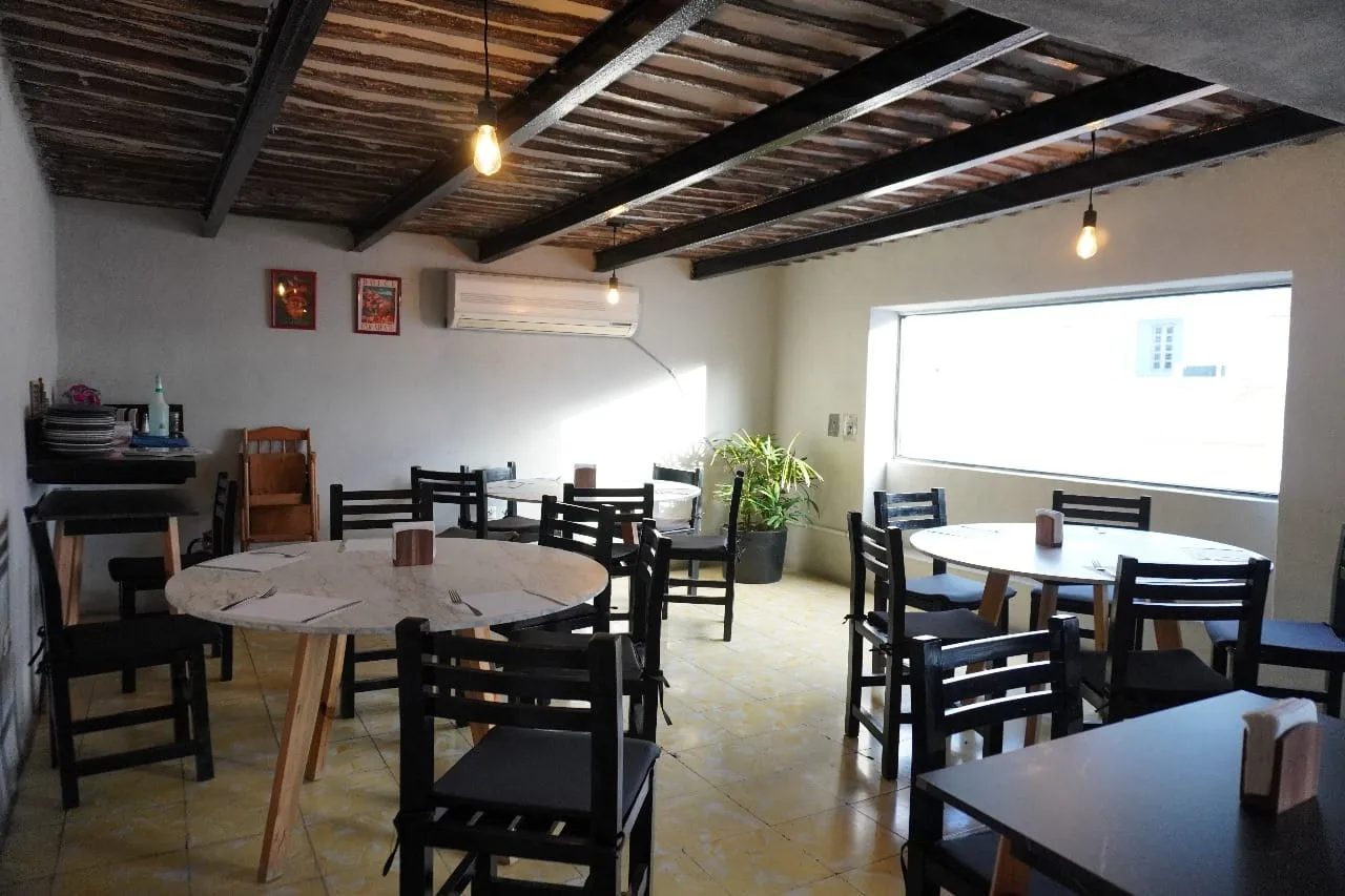 EXCELENTE PIZZERIA EN TRASPASO EN EL CENTRO HISTORICO (FVL-1046)