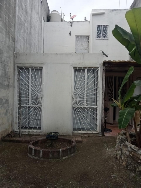 CASA EN VENTA 2 RECAMARAS EN PRIVADA BALAMTUN PLAYA DEL CARMEN (FVC-2810)