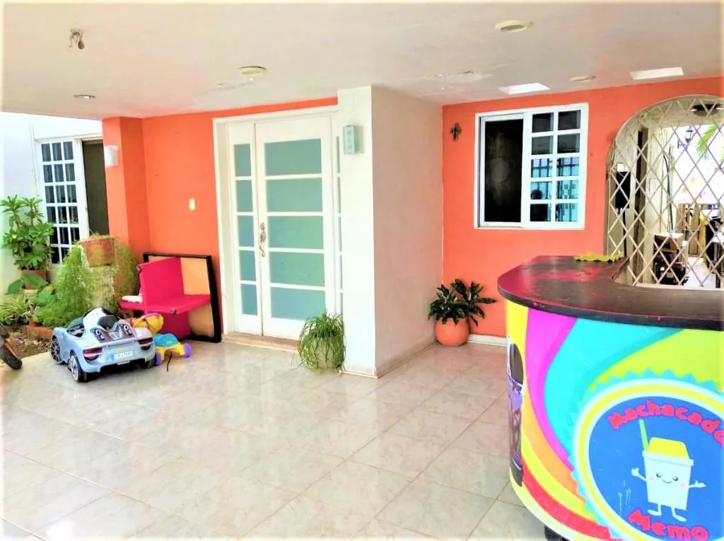 ACOGEDORA CASA EN VENTA MERIDA, FRACC YUCALPETEN   (FVC-1316)