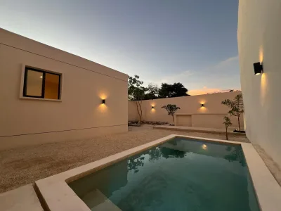 CASA EN VENTA NUEVA 3 RECAMARAS, ALBERCA, MERIDA, CHOLUL (FVC-2451)