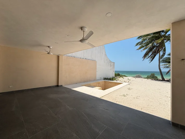 CASA EN VENTA 3 RECAMARAS CON VISTA AL MAR, TELCHAC PUERTO, MERIDA (AVC-2815)