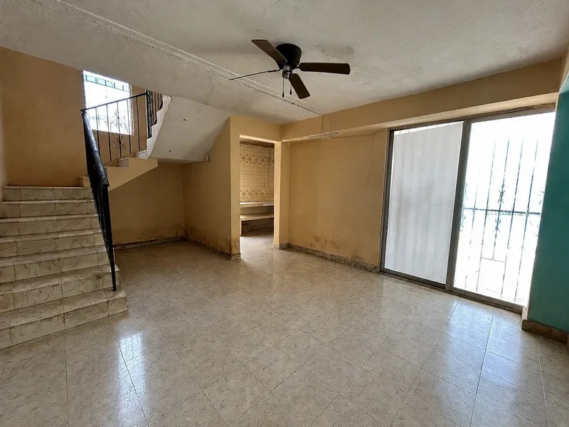 CASA EN VENTA 3 RECAMARAS IDEAL PARA REMODELAR EN LA MIGUEL ALEMAN MERIDA NORTE (IVC-2821)