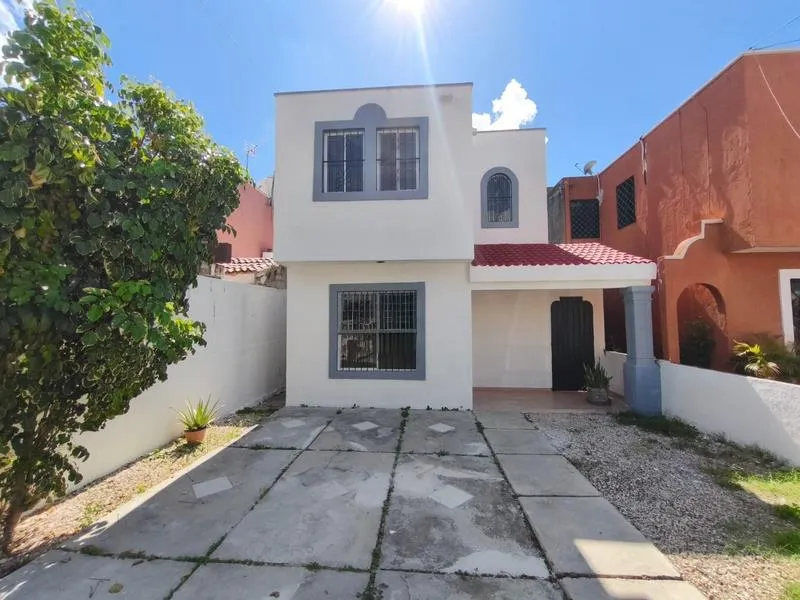 LINDA CASA EN VENTA EXCELENTE UBICACION MERIDA NORTE (AVC-2712)