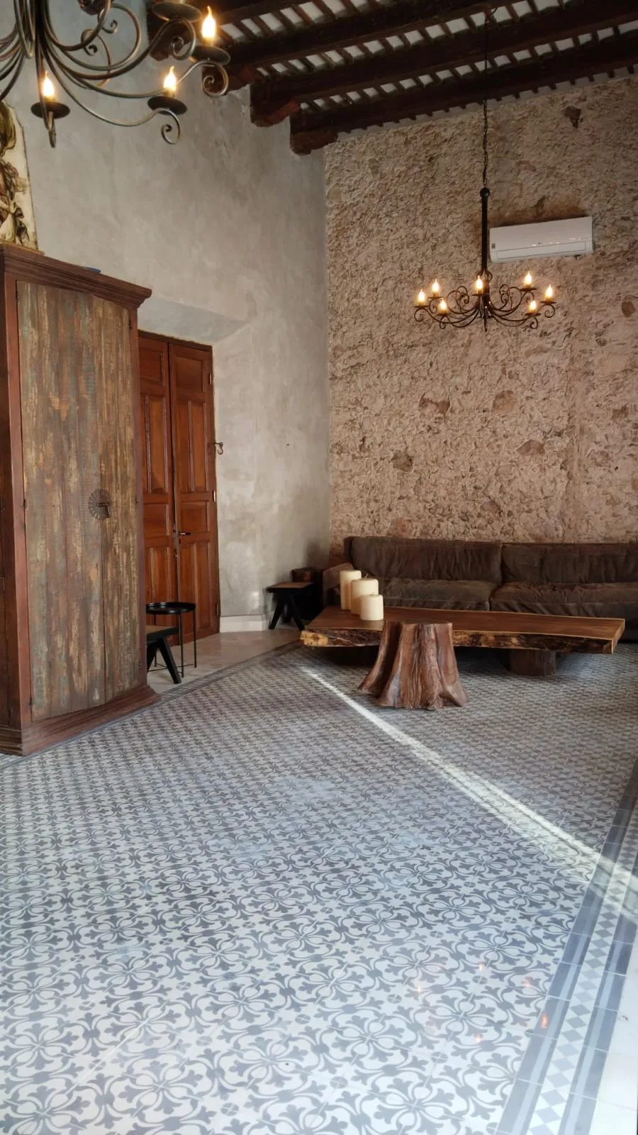 HERMOSA CASA EN VENTA REMODELADA SAN CRISTOBAL
