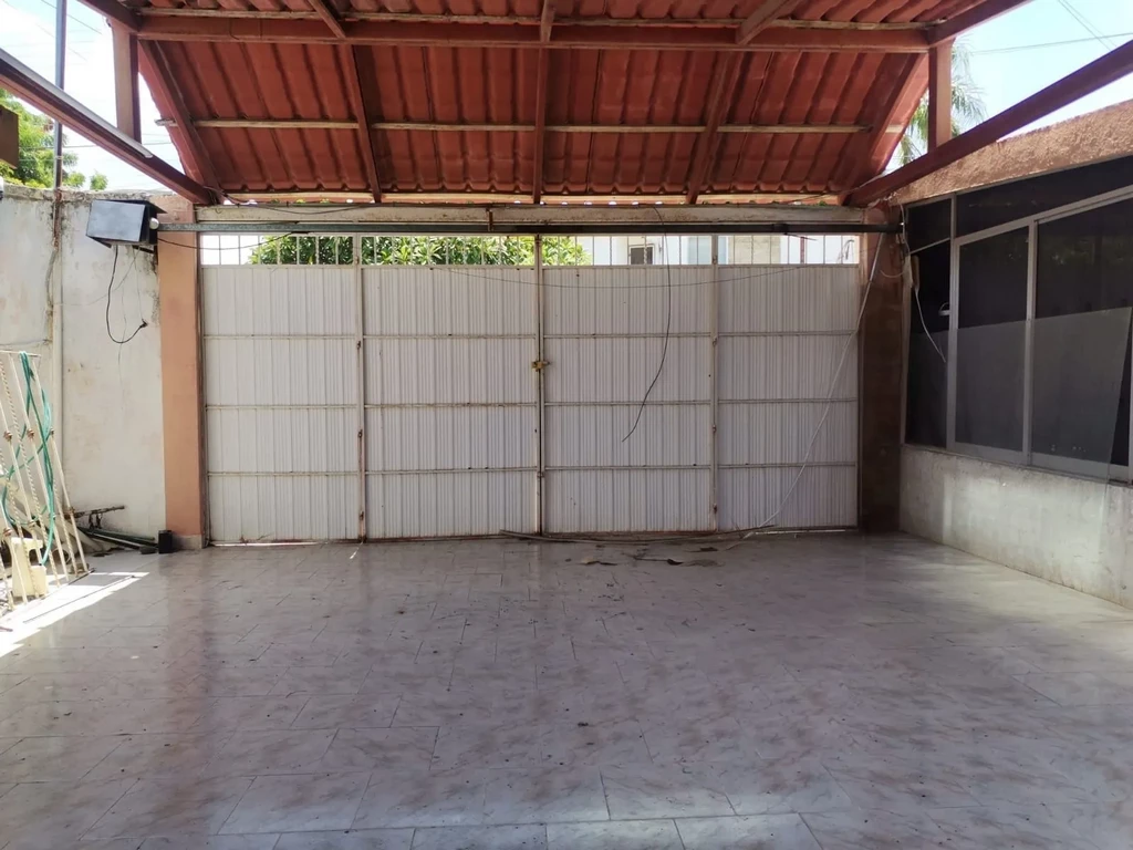 CASA EN VENTA PARA REMODELAR EN ESQUINA SAN MIGUEL MIGUEL ALEMAN (FVC-2682)