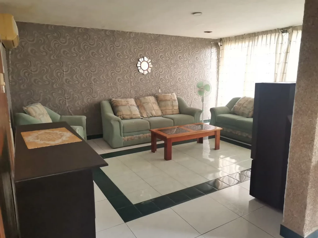 AMPLIA CASA EN VENTA PARA REMODELAR EN ESQUINA MIGUEL ALEMAN (FVC-2681)
