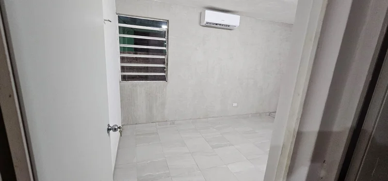 CASA EN VENTA, 2 RECAMARAS, OPORTUNIDAD, COLONIA NORA QUINTANA CERCA PERIFERICO (AVC-2861)