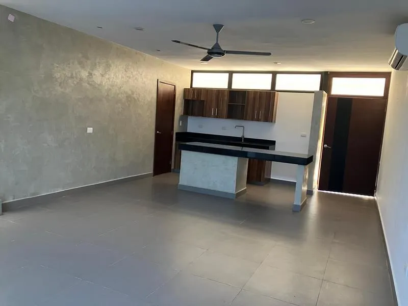 TOWN HOUSE EN RENTA 2 RECAMARAS PRIVADA MADERO 54 TEMOZON NORTE (IRC-1076)