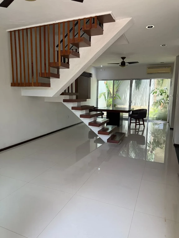 COMODA CASA EN VENTA EN MONTES DE AME