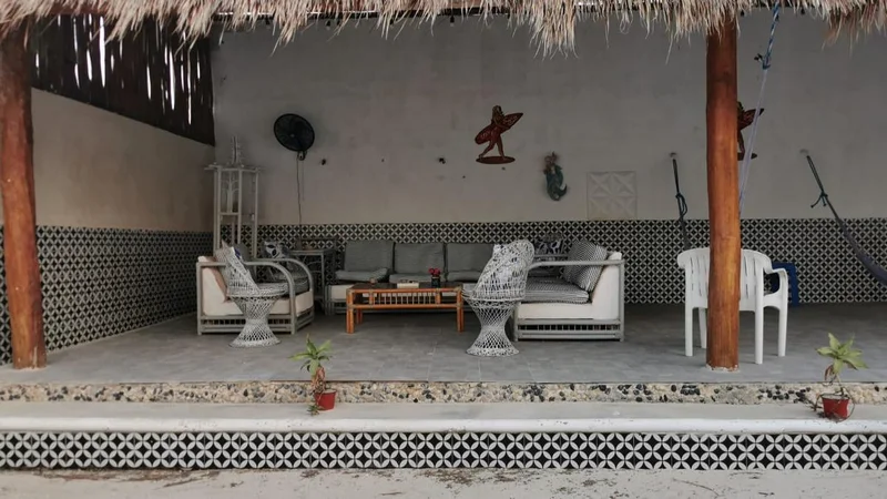 EXCLUSIVA CASA EN RENTA CERCA DEL MAR CHELEM (FRC-1045)