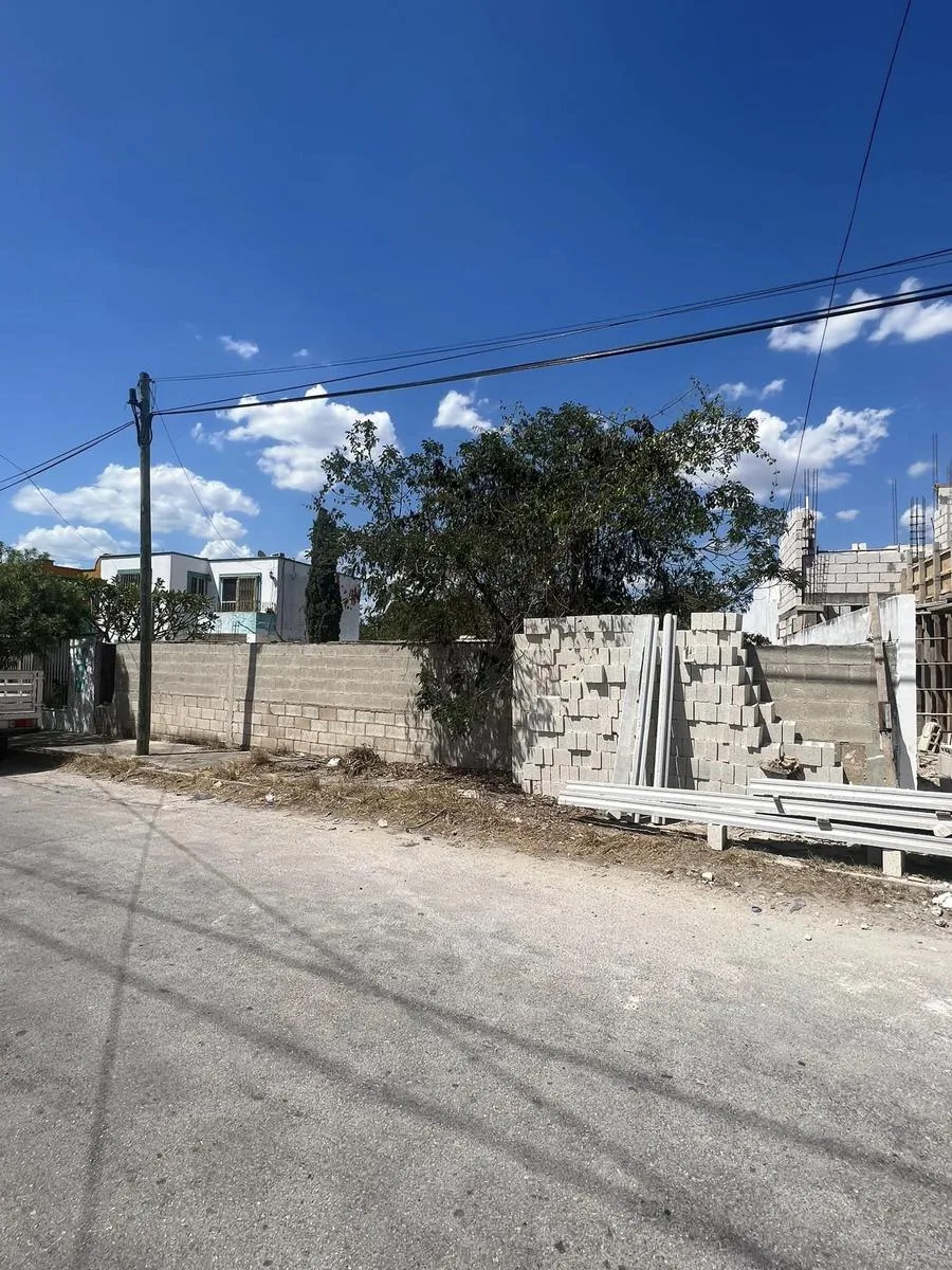 AMPLIO TERRENO EN VENTA CERCA ALTABRISA