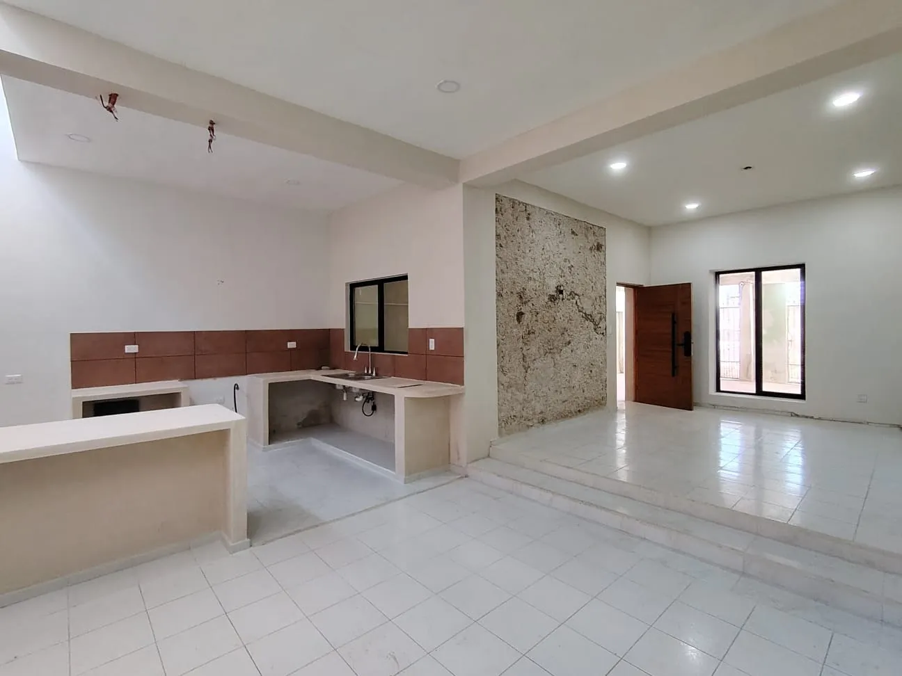 HERMOSA CASA EN VENTA SOLA PLANTA, CHUMINOPOLIS CERCA CENTRO (FVC-2702)