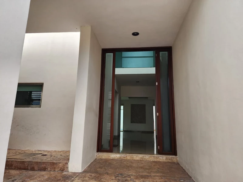 HERMOSA CASA EN RENTA PRIVADA QUINTA MONTECRISTO MERIDA NORTE (IRC-1068)