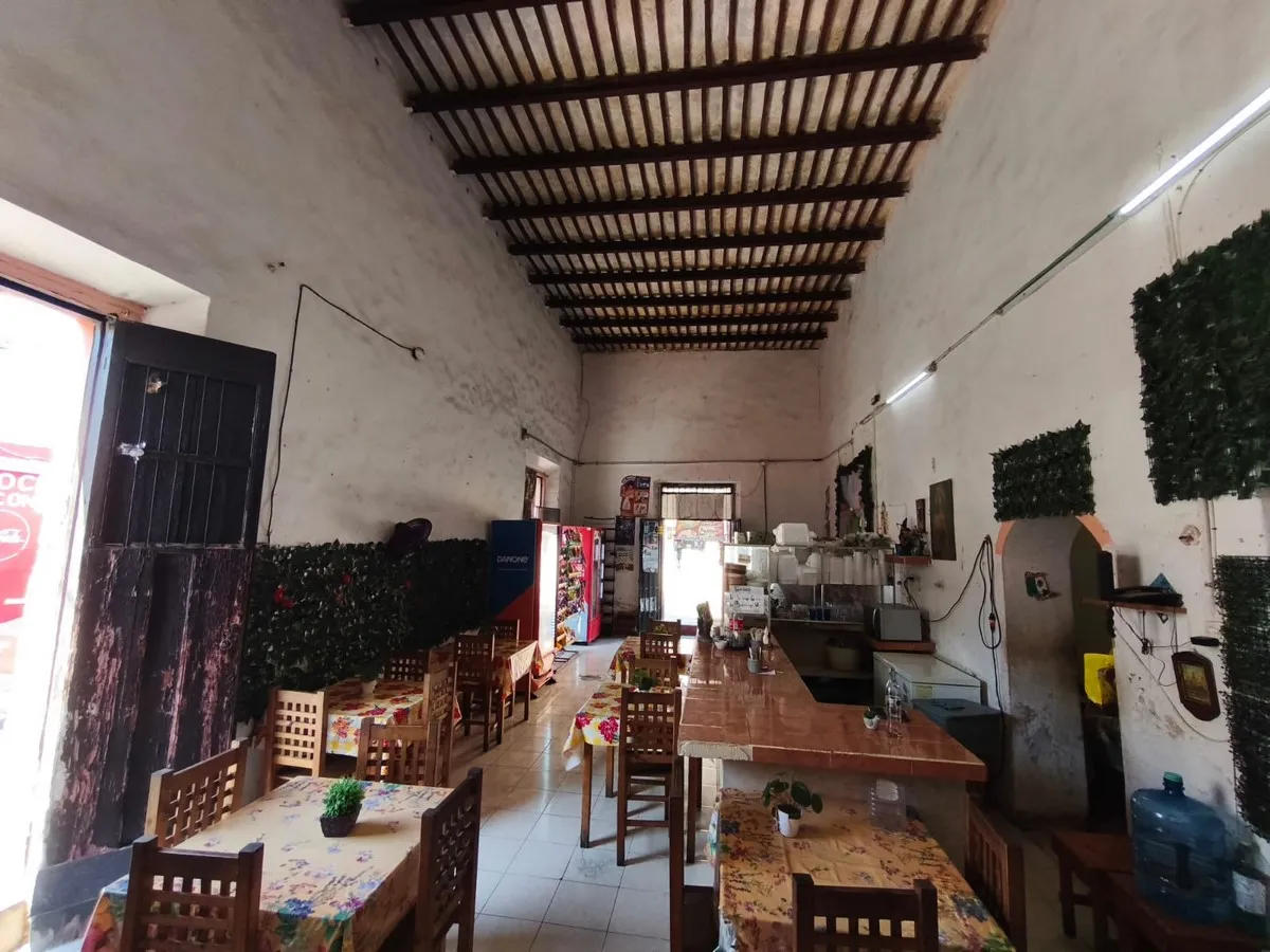 AMPLIA PORIEDADAD EN VENTA ESQUINA ESTILO COLONIAL CENTRO