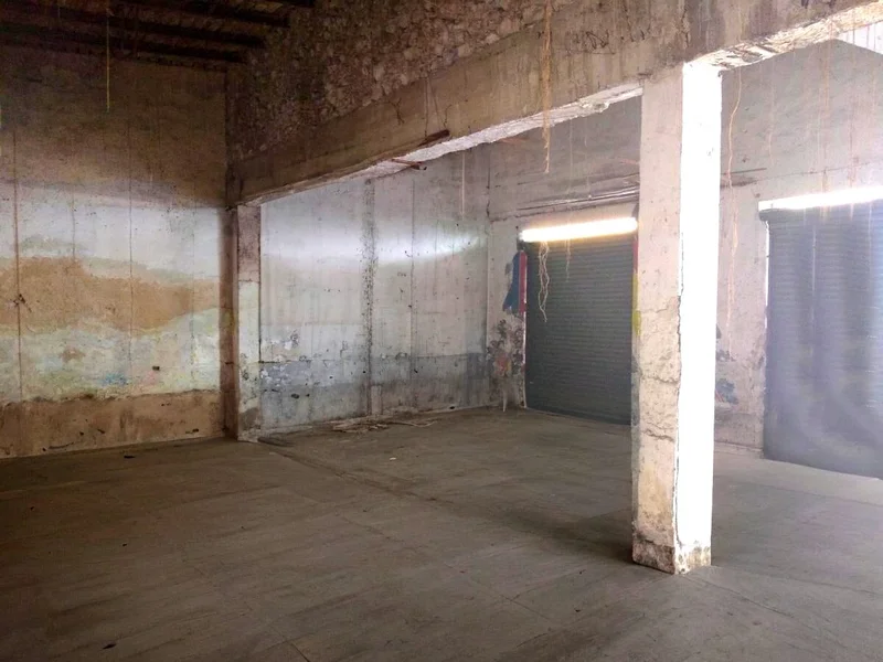 AMPLIA BODEGA EN VENTA/RENTA BARRIO SANTIAGO