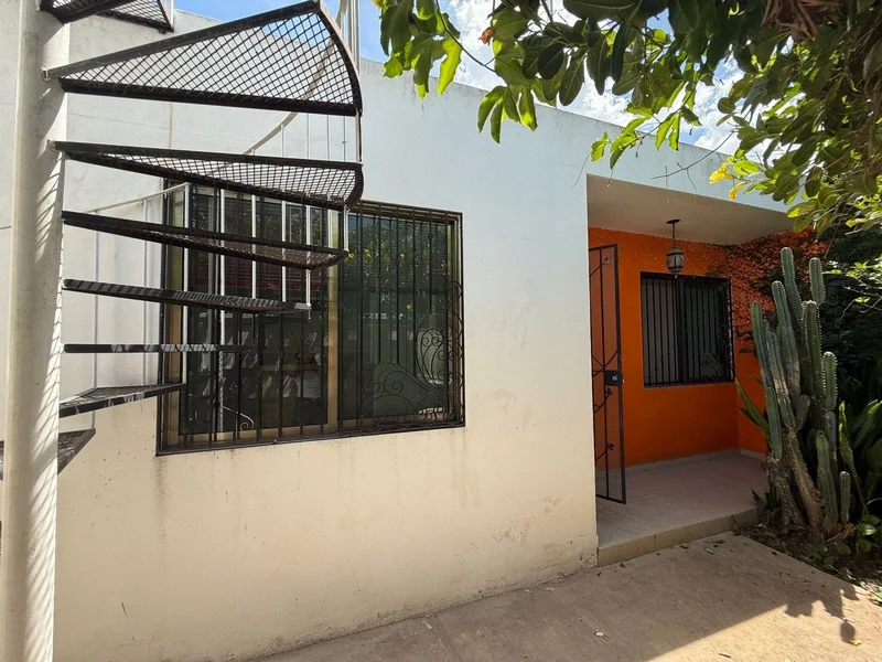 LINDA CASA EN VENTA SOLA PLANTA LEANDRO VALLE
