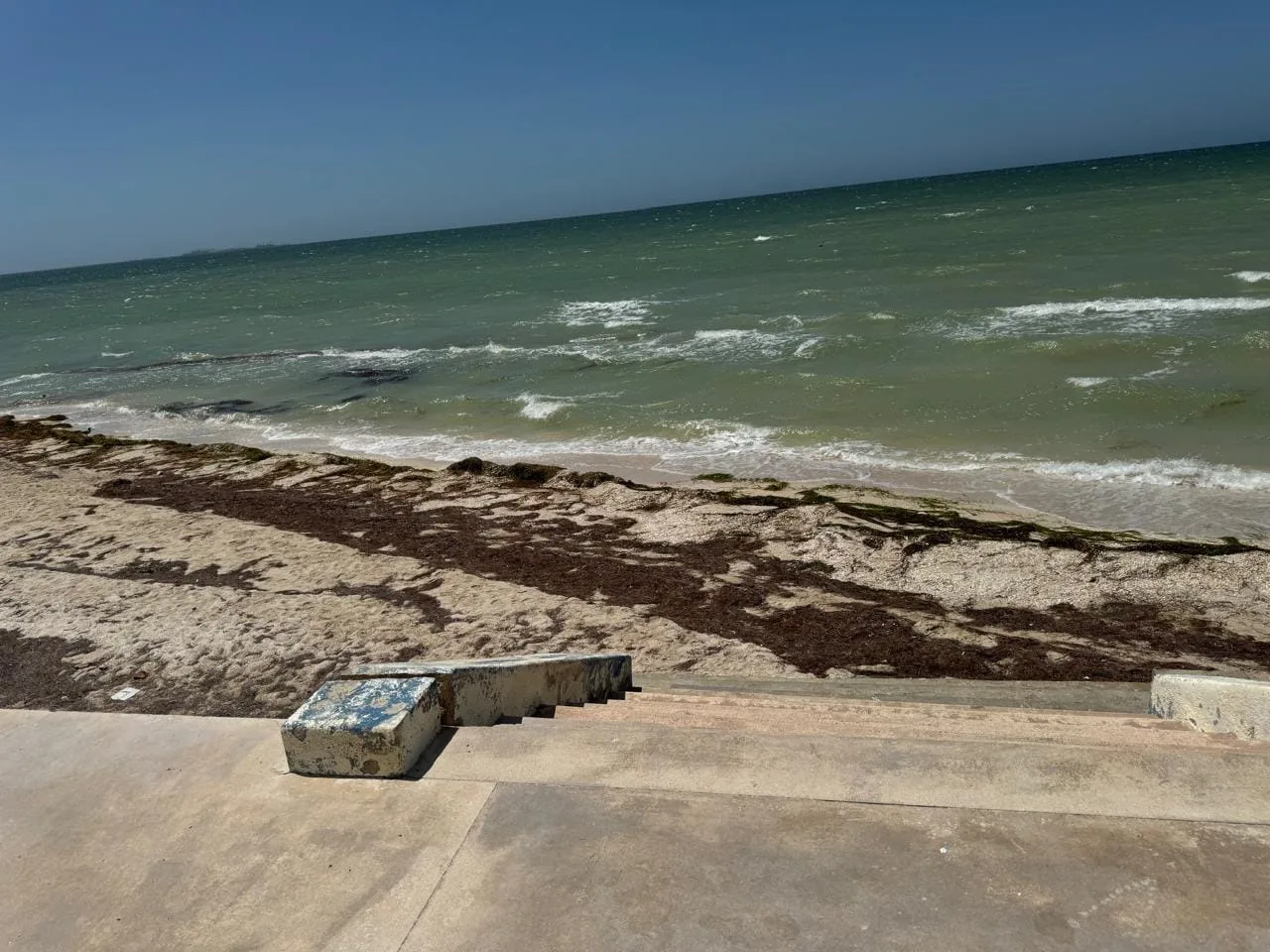 HERMOSO DEPARTAMENTO EN VENTA AMUEBLADO EN CHICXULUB PUERTO PROGRESO (AVD-1072)