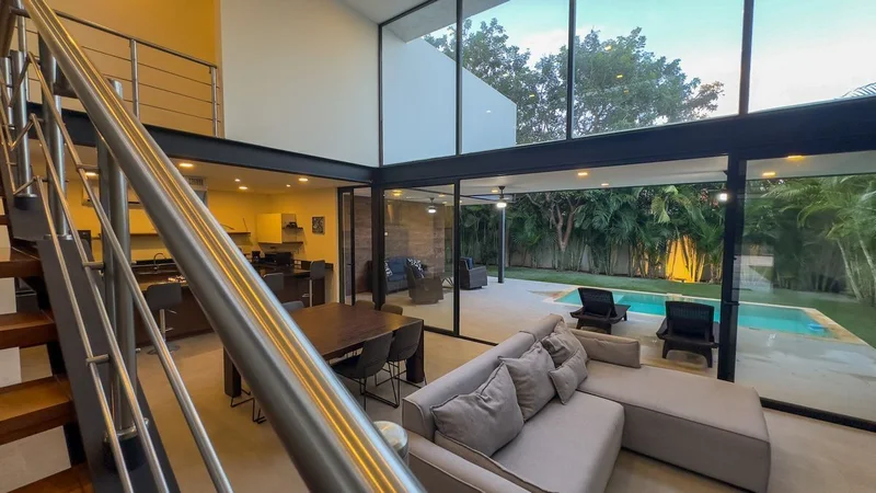 CASA EN VENTA/RENTA 3 RECAMARAS, ALBERCA, COUNTRY CLUB MERIDA (NVC-2470)