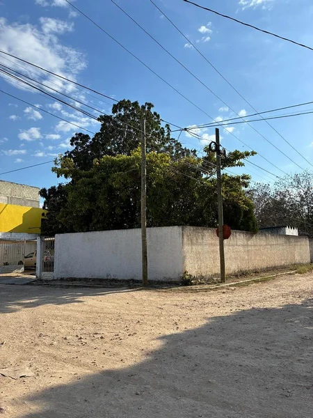 LOCAL EN VENTA PARA OFICINAS EN ESQUINA SANTA RITA DE CHOLUL (IVL-1081)